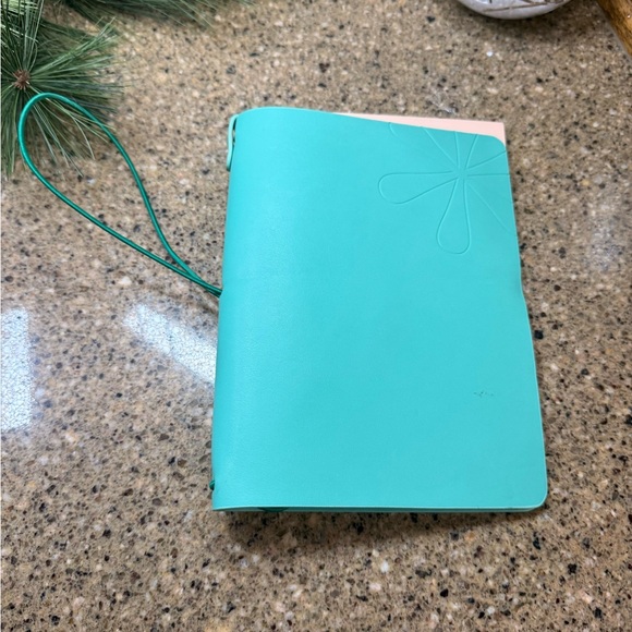 👜✨ Teal On The Go Folio Planning System – NWOT ✨👜 - Picture 2 of 8